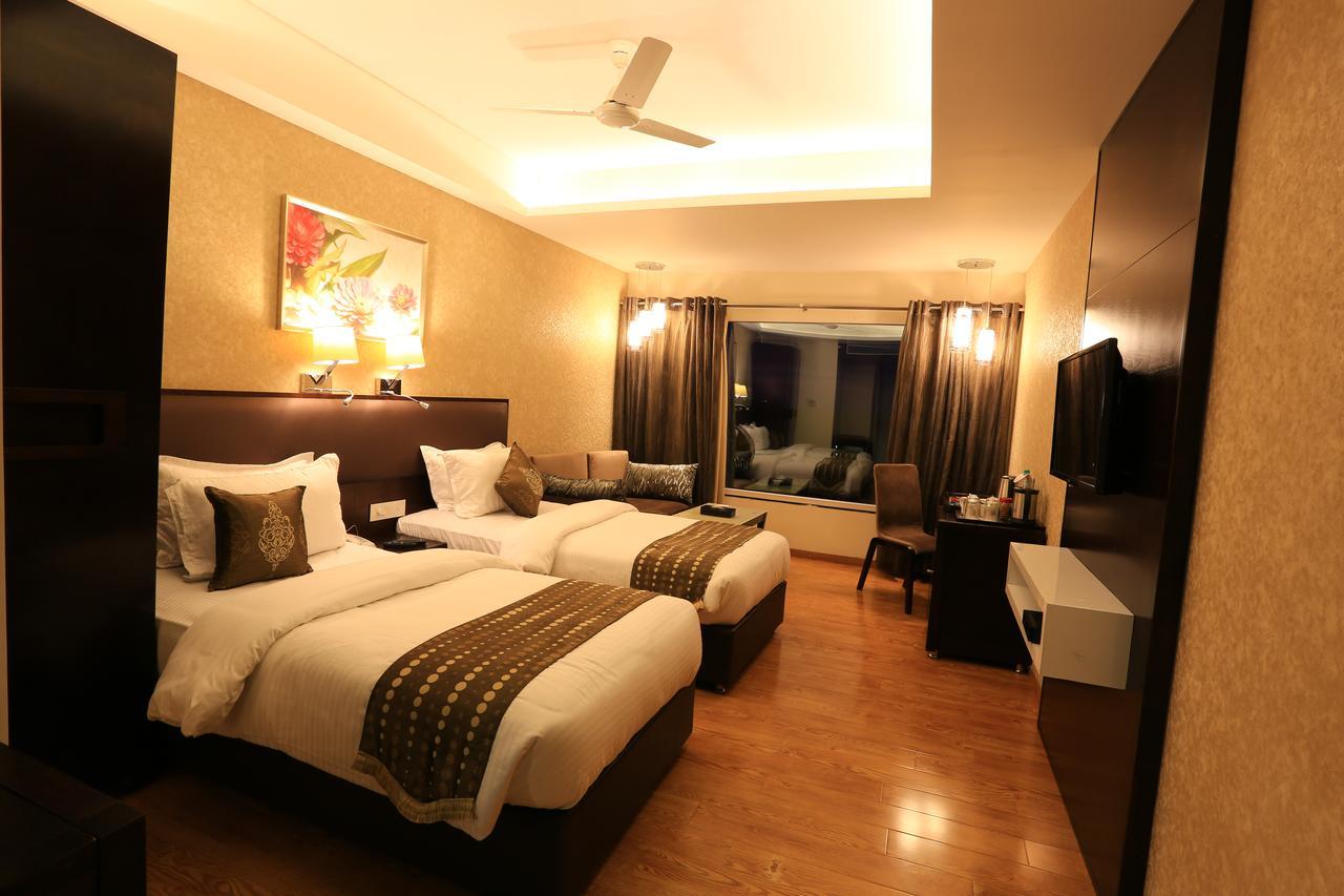 Sipra Nandan Kanan Hotel & Resort מראה חיצוני תמונה
