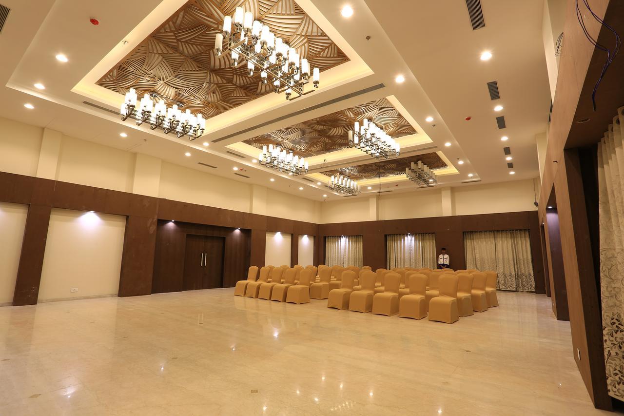Sipra Nandan Kanan Hotel & Resort מראה חיצוני תמונה