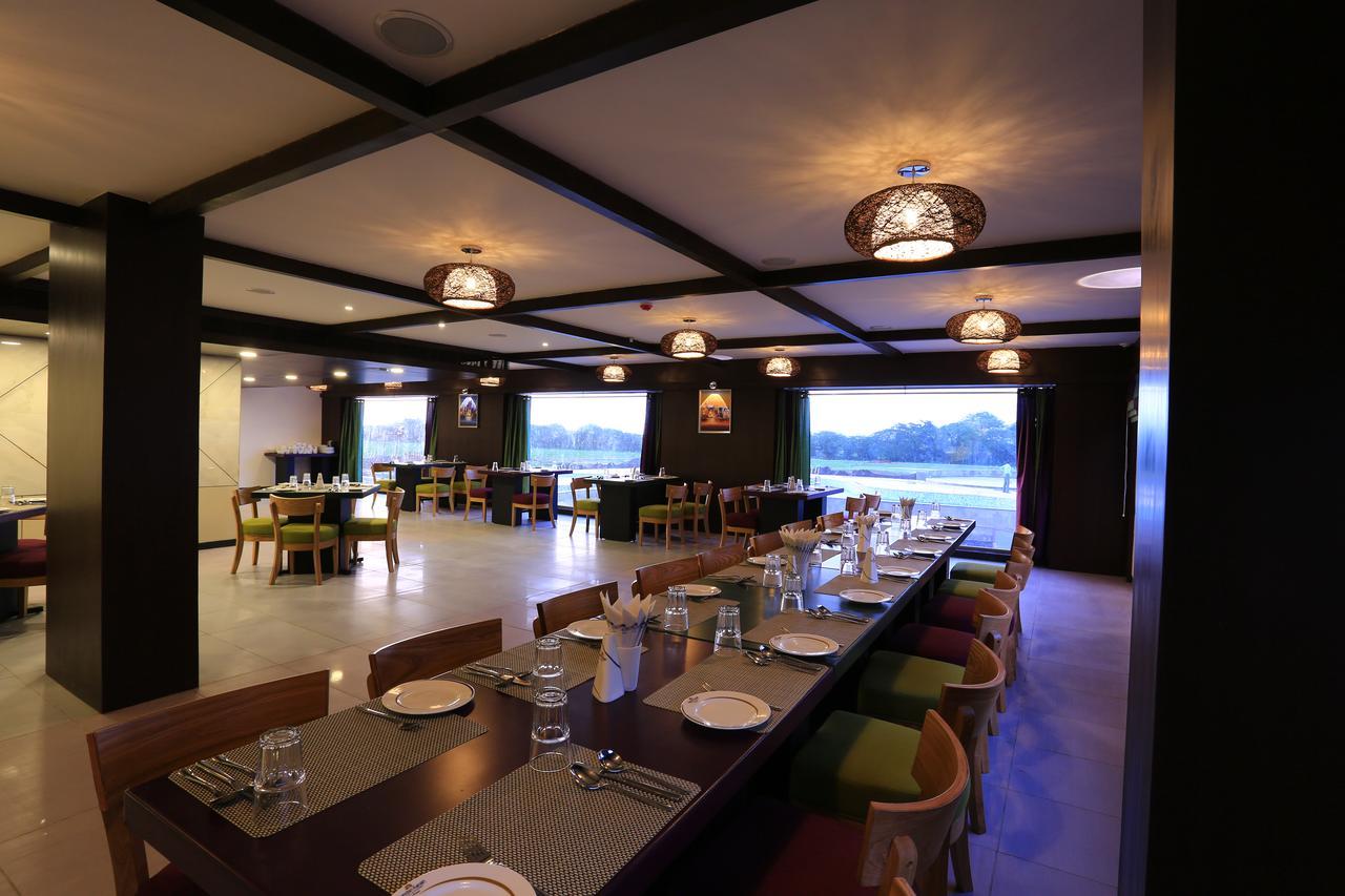 Sipra Nandan Kanan Hotel & Resort מראה חיצוני תמונה