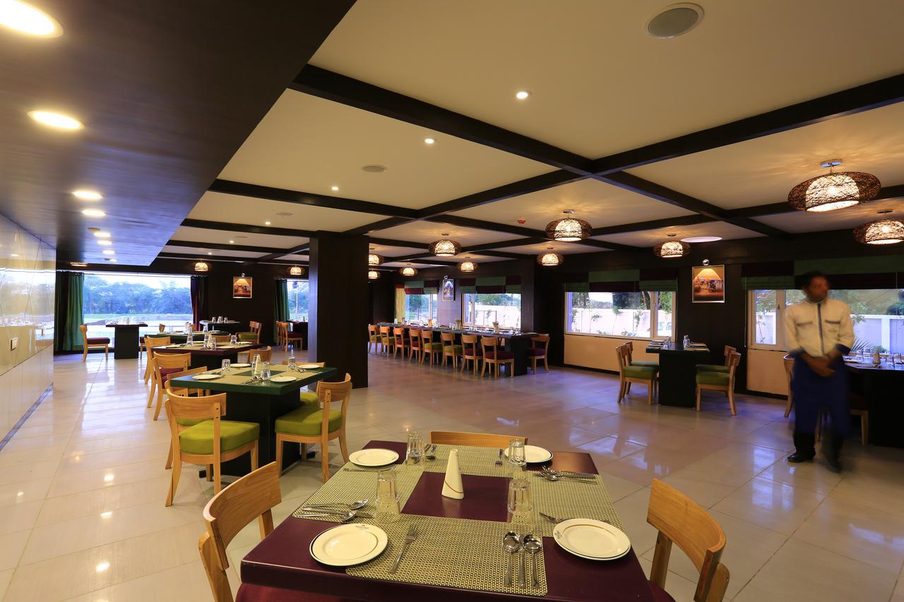 Sipra Nandan Kanan Hotel & Resort מראה חיצוני תמונה