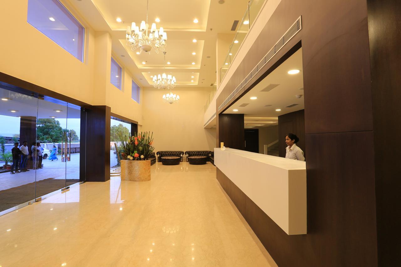 Sipra Nandan Kanan Hotel & Resort מראה חיצוני תמונה