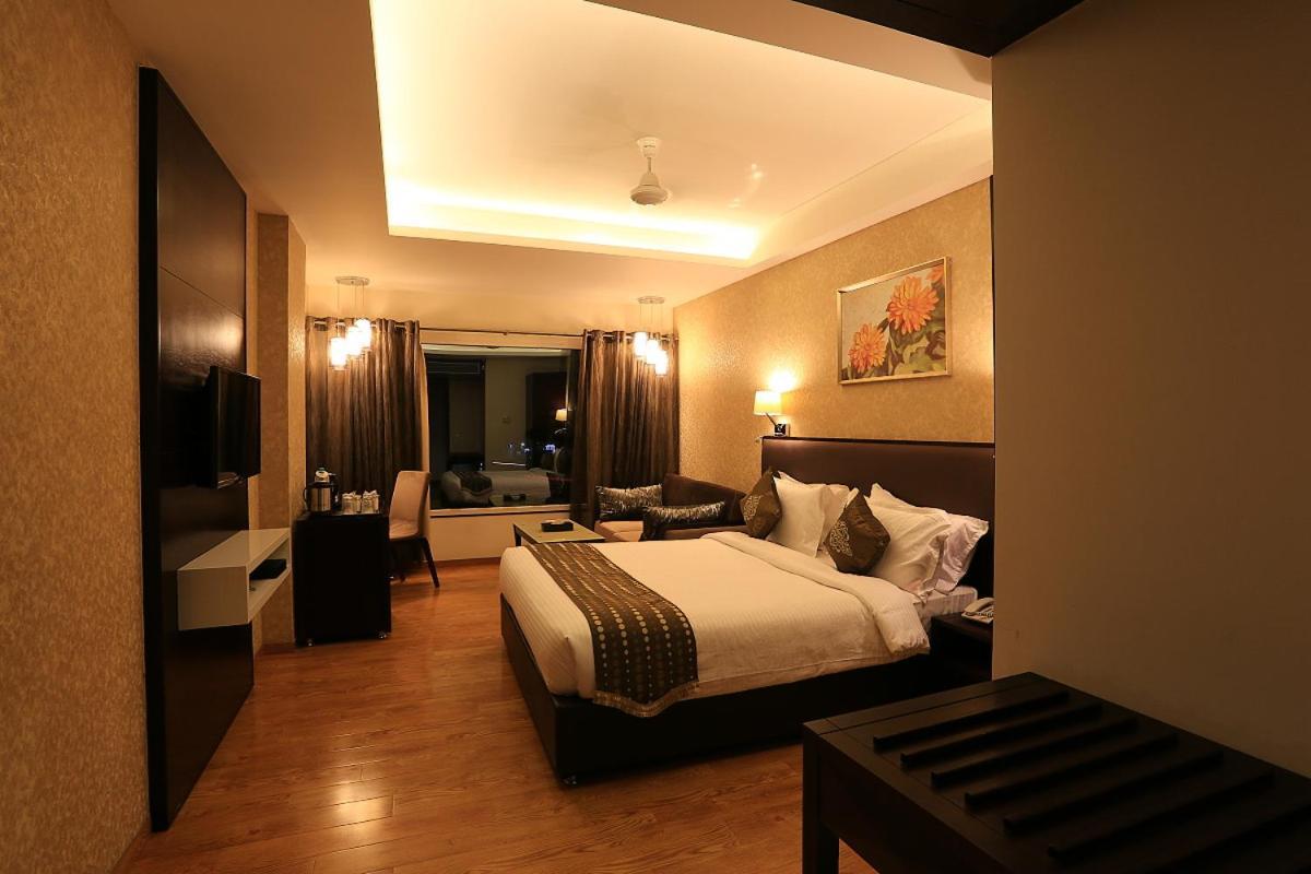 Sipra Nandan Kanan Hotel & Resort מראה חיצוני תמונה